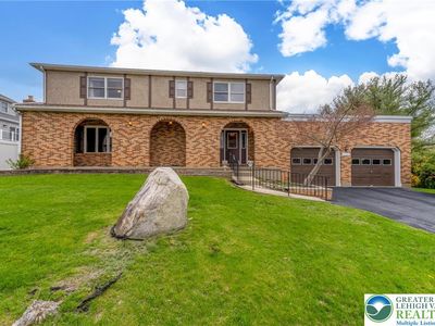 3127 S 4th Ave, Whitehall, PA, 18052