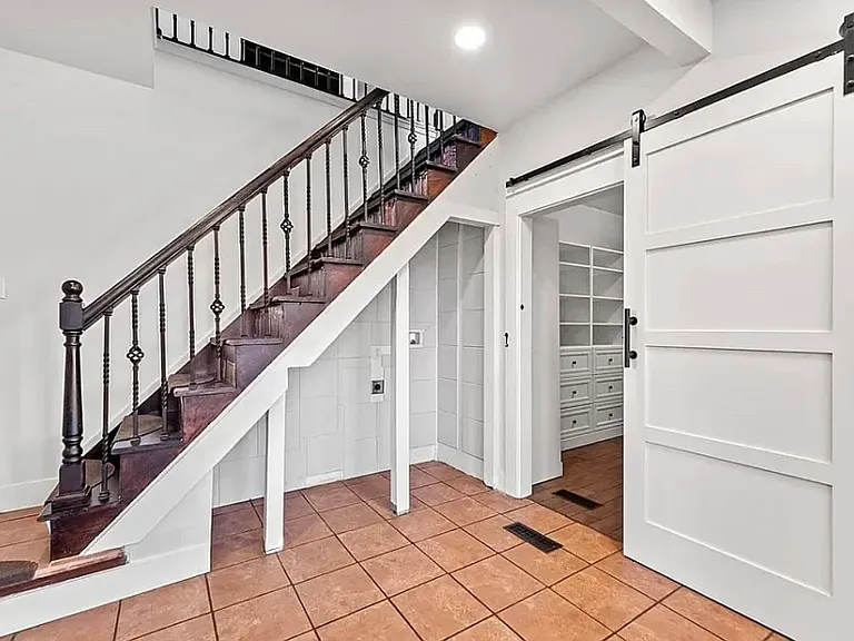 411 El Dorado St — Photo 11