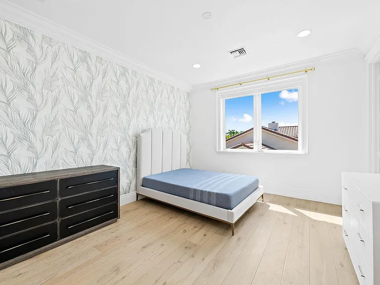 861 Nafa Dr — Photo 40