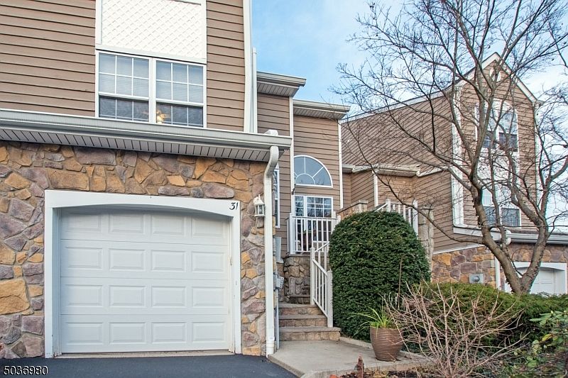 31 Stonehedge Rd, Millington, NJ 07946 Zillow