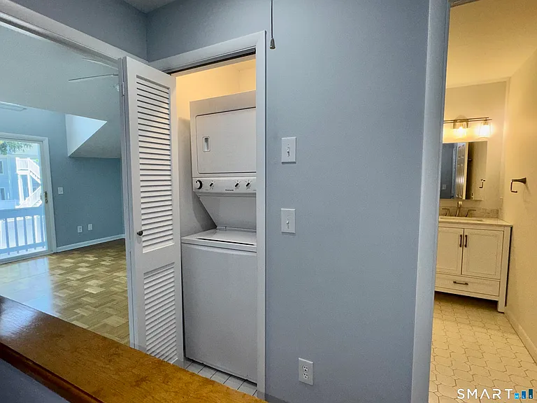 115 Flax Hill Rd #10 — Photo 13