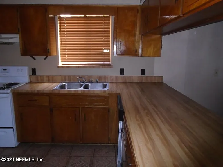 4346 Windergate Ct #1 — Photo 3