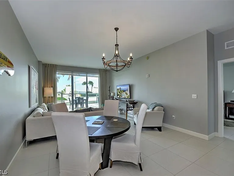 3000 Oasis Grand Blvd #407 — Photo 6