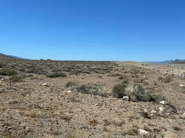5760 Esther Ave, Silver Springs, NV 89429