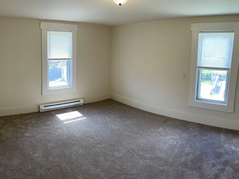 1231 Stevens Ave — Photo 9