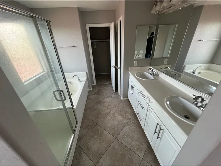 7609 Finishing Touch Ct — Photo 8
