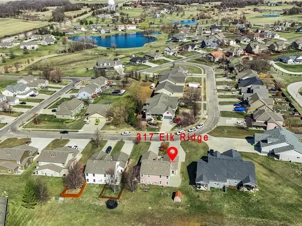 317 Elk Ridge Dr, Baldwin City, KS 66006