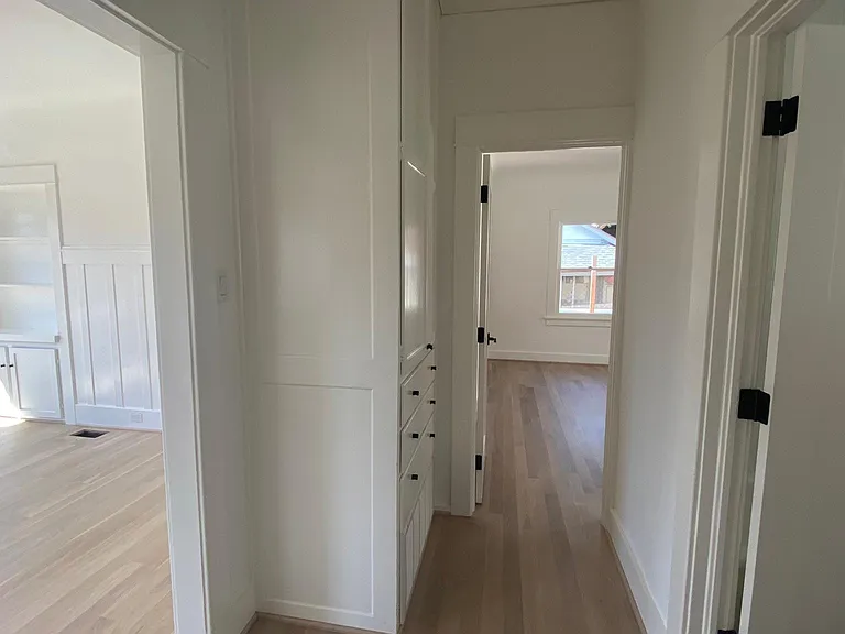 2260 Ewing St — Photo 11