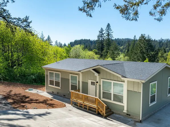 8095 Sawtell Rd, Sheridan, OR 97378