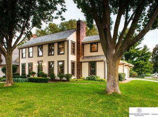 15654 Fountain Hills Dr, Omaha, NE 68118