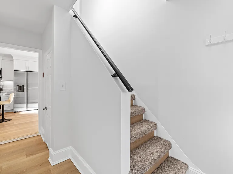 14 Plymouth Ave #A — Photo 6