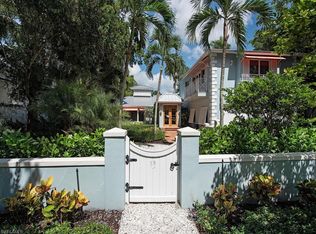 195 2nd Ave N, Naples, FL 34102