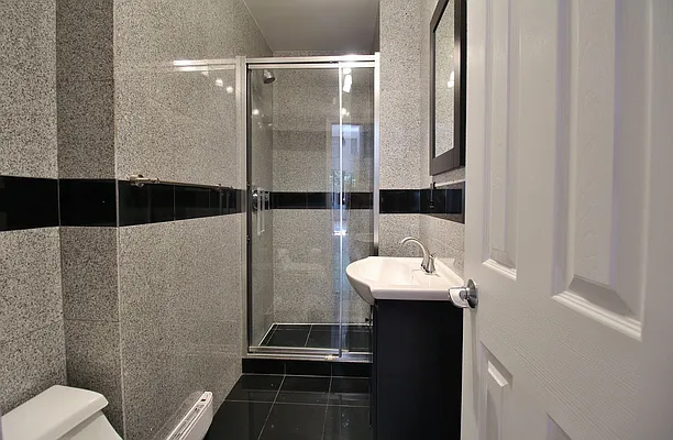 Rented by Julianna Realty Corp | media 10