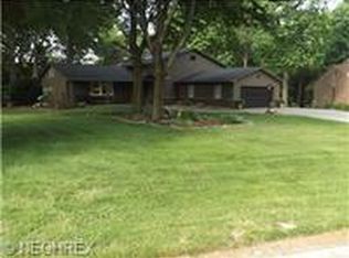 656 Shadowood Ln SE, Warren, OH