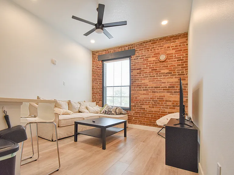 Cigar Lofts (By the Bedroom) — Photo 6