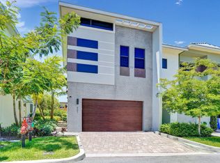 901 NW 45th Ter, Fort Lauderdale, FL 33317
