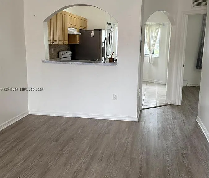 1271 SE 27th St #203 — Photo 4