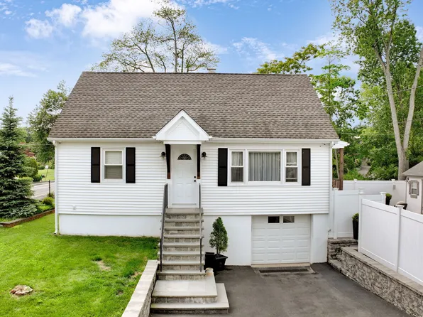 1 Freedman Drive, Norwalk, CT 06854