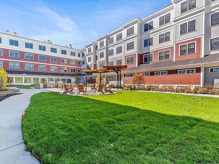 The Block at 22 Everett St — Photo 27
