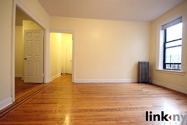 Rented by Link NY Realty | media 34