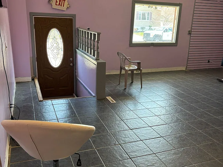 1324 E Delavan Ave #1 — Photo 4