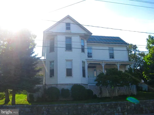 424 N Massanutten St, Strasburg, VA 22657
