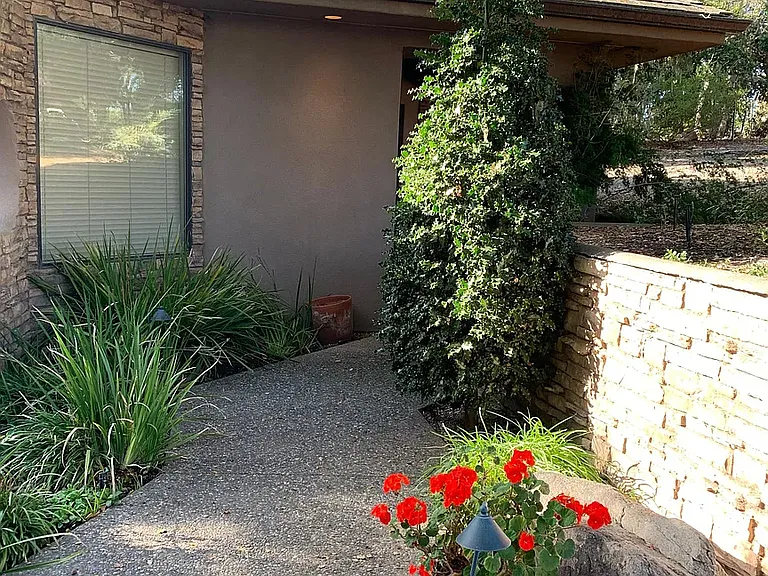 Quail Meadows Dr — Photo 7