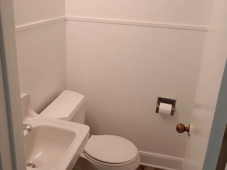 405 Nelson Ave — Photo 19