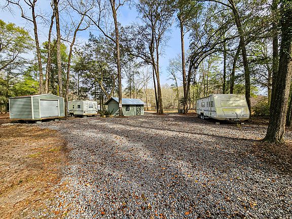 4th image of 78 Badger Ln