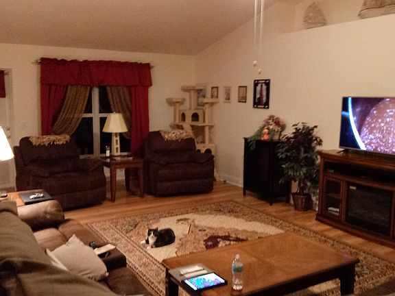 2nd image of 2060 Antler Dr