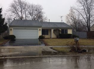 2075 Oriole Ln, Glendale Heights, IL