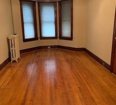 4th image of 89 Magnolia Ave #1