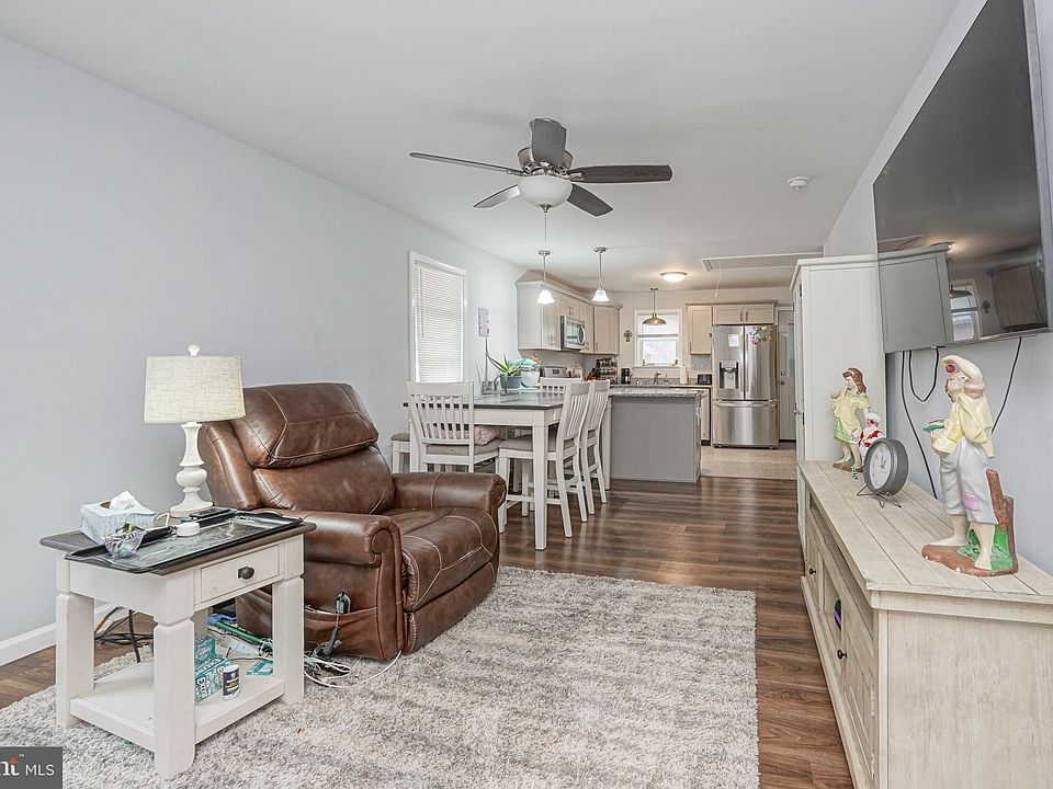 140 Oak St, West Deptford, NJ 08096 Zillow