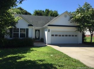 1172 Steele Meadows Dr, Fort Mill, SC 29715