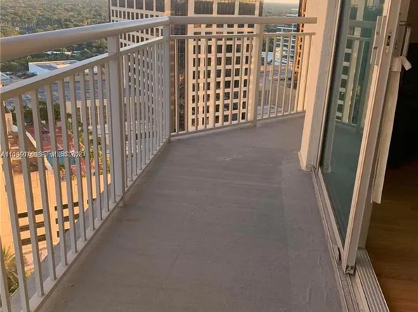 9066 SW 73rd Ct APT 1903, Miami, FL 33156