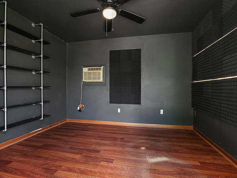 14621 Lantern Dr — Photo 22