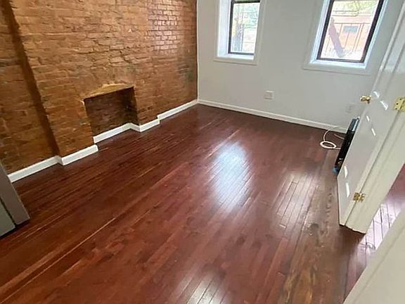 2nd image of 1743 Lexington Ave APT 6