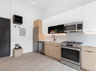 2718 Hampden, Chicago, IL 60614