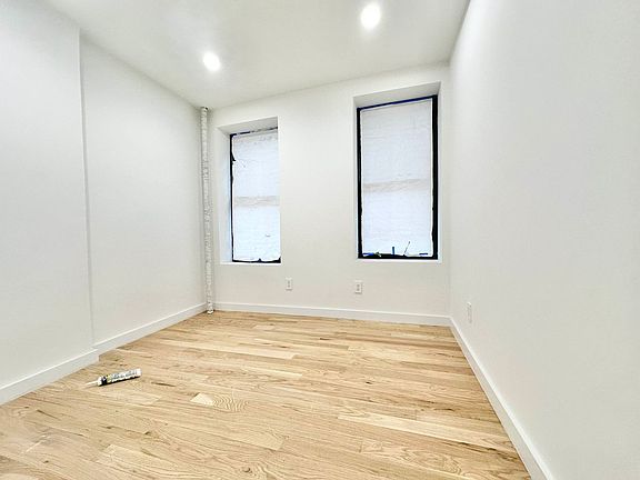 4th image of 223 E 21st St APT 2F