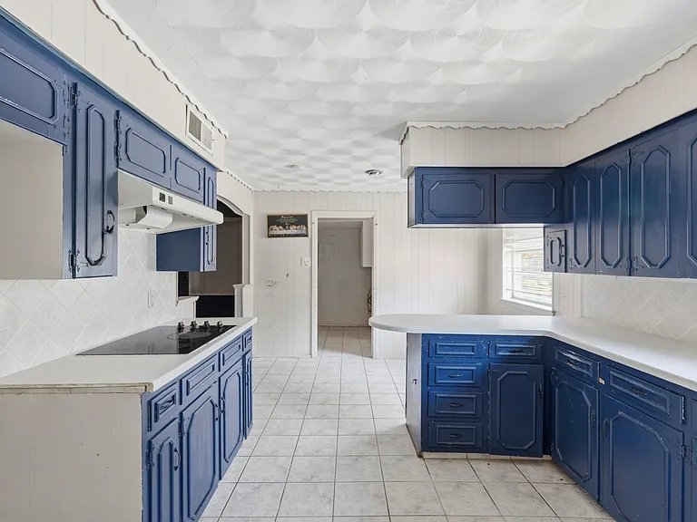 6607 Autumn Woods Trl — Photo 27