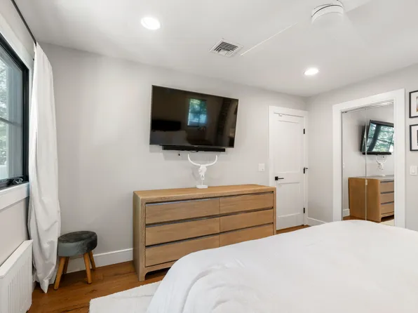 54 Kent Street image 61 of 96