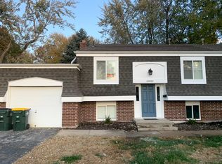 10814 W 90th Ter, Overland Park, KS 66214