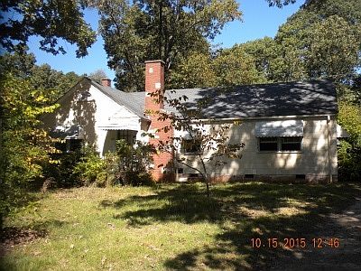 1st image of 175 Rosewood St