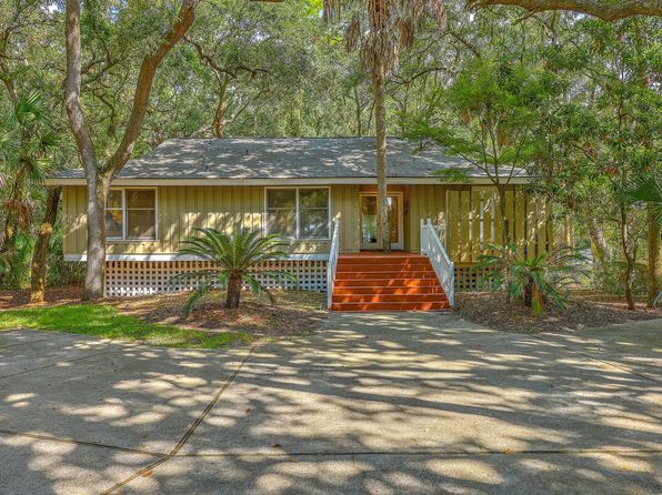 52 Eugenia Ave