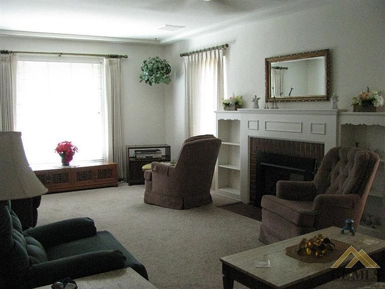 2nd image of 1810 Rose Marie Dr