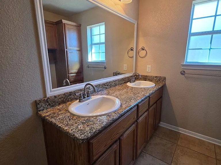 5804B Aquarius Dr — Photo 13