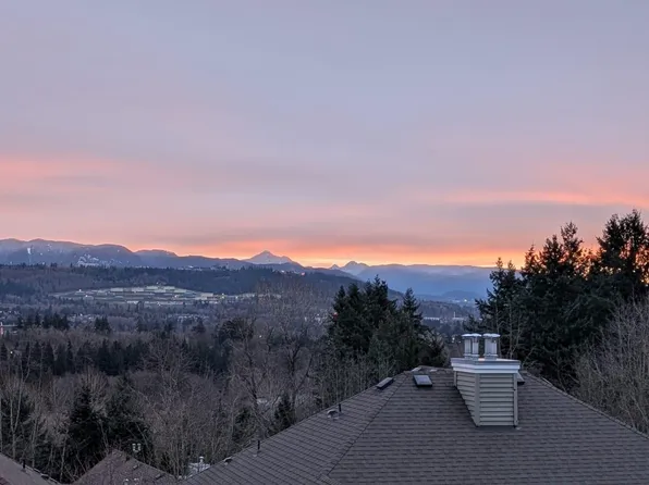 5270 Oakmount Cres #307, Burnaby, BC V5H 4S1