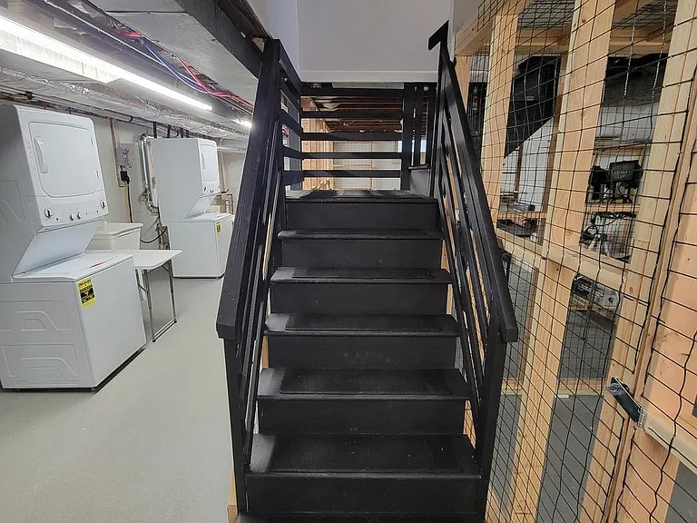 1331 Astor St #2 — Photo 31