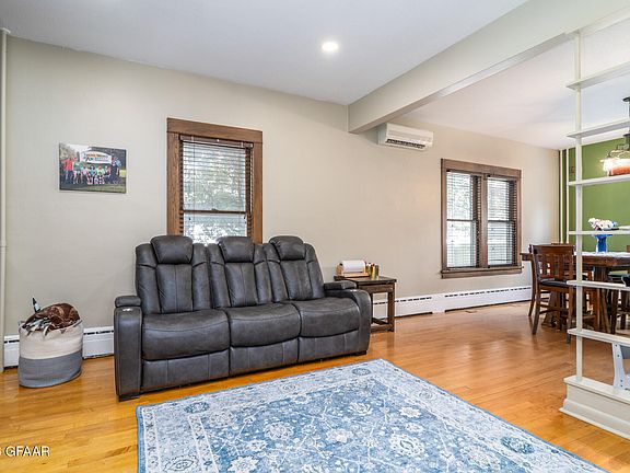 3rd image of 109 Fenton Ave
