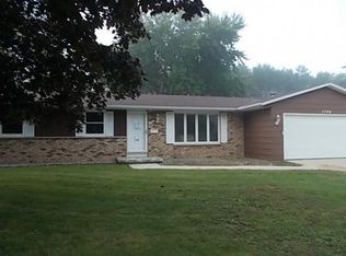 1740 Debra Ln, Green Bay, WI 54302